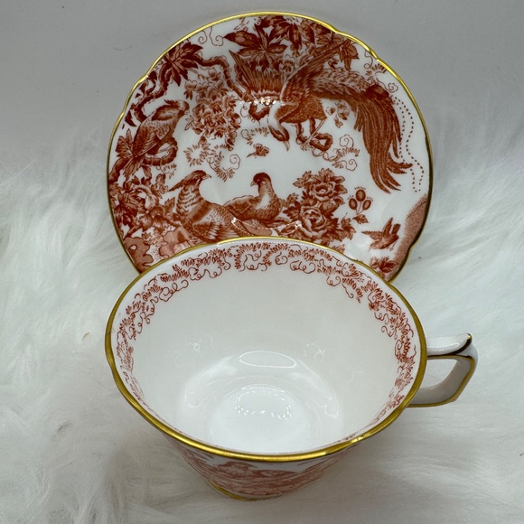 Royal Crown Derby "Red Aves" tea cups and saucers. Vintage bone china 1970 - Picture 7 of 9